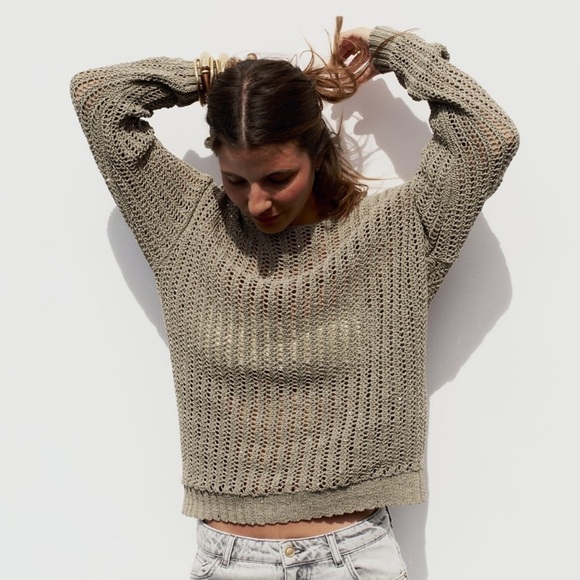 New ZARA Sequin Knit Sweater - Picture 4 of 9